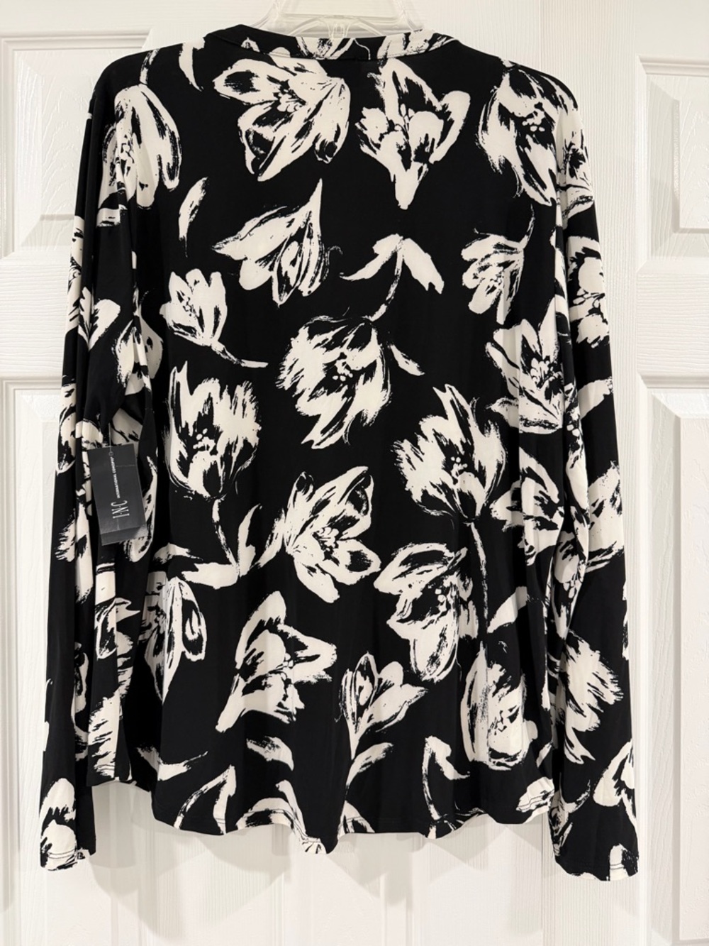 INC International Concepts Black & White Floral Zip-Pocket Button Down Shirt - Picture 4 of 6